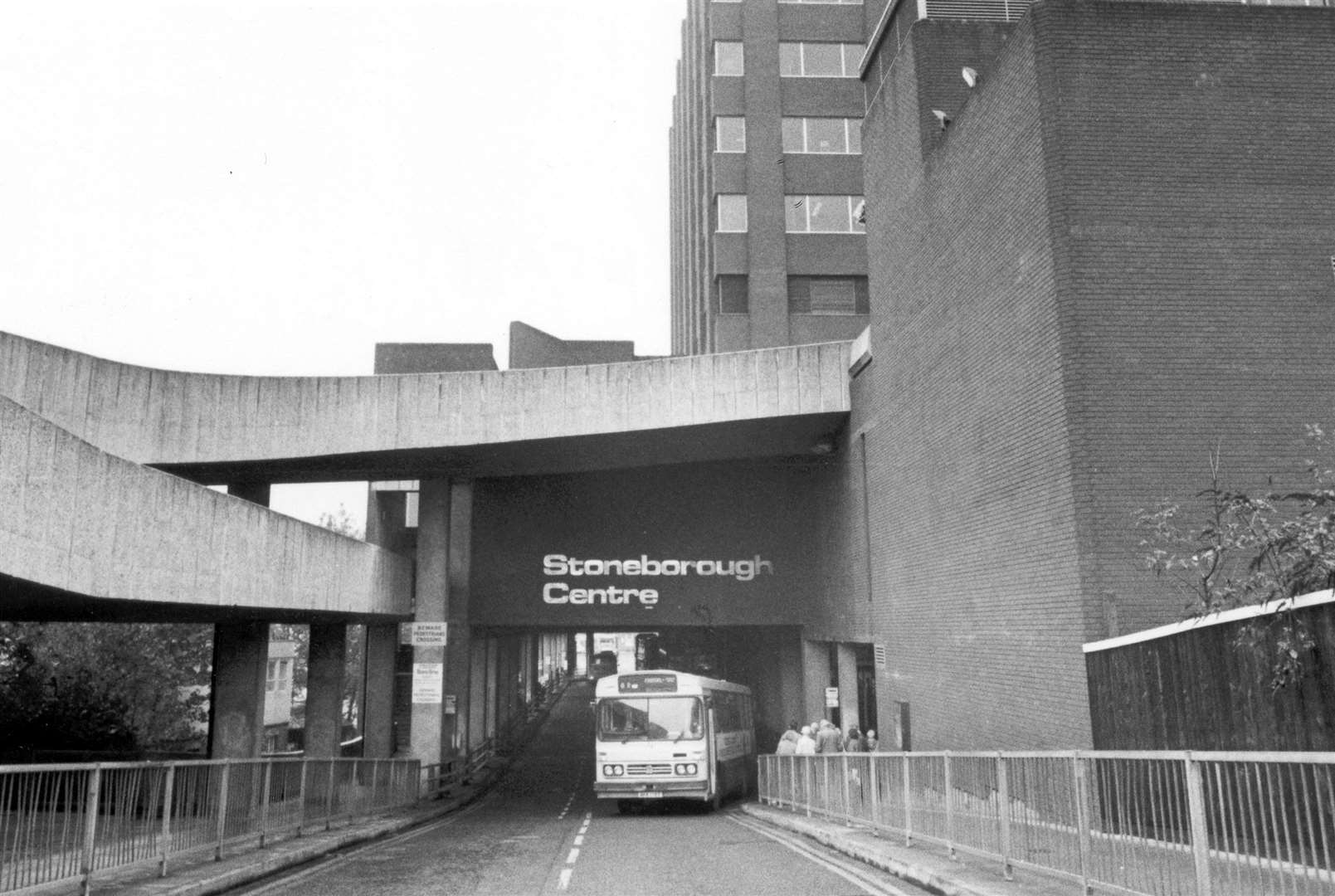 A bus leaves The Stoneborough Centre in 1988