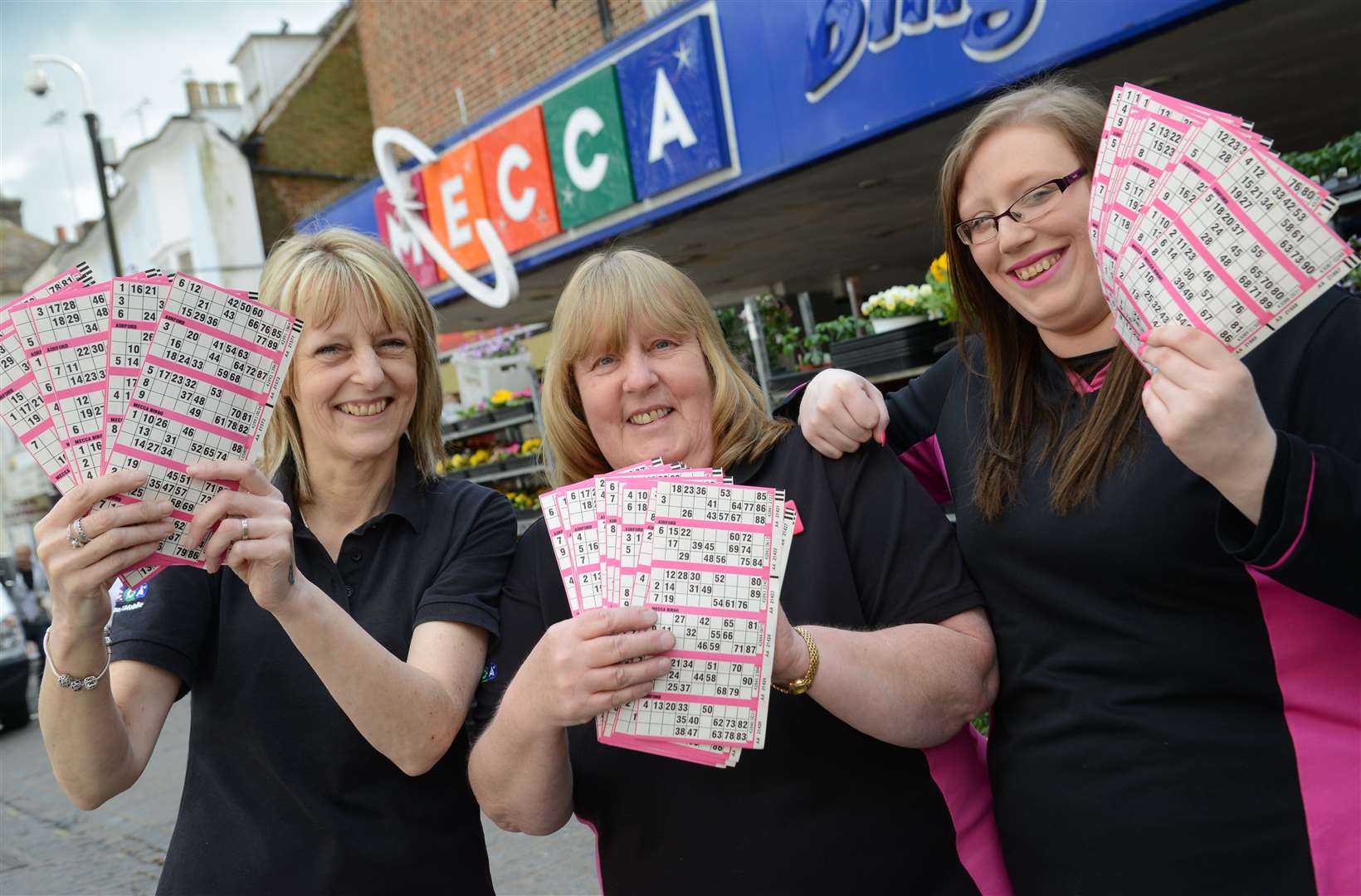 Mary-Ann Lewington, Carole Rayfield and Jodie Bourne at Mecca Bingo in 2016