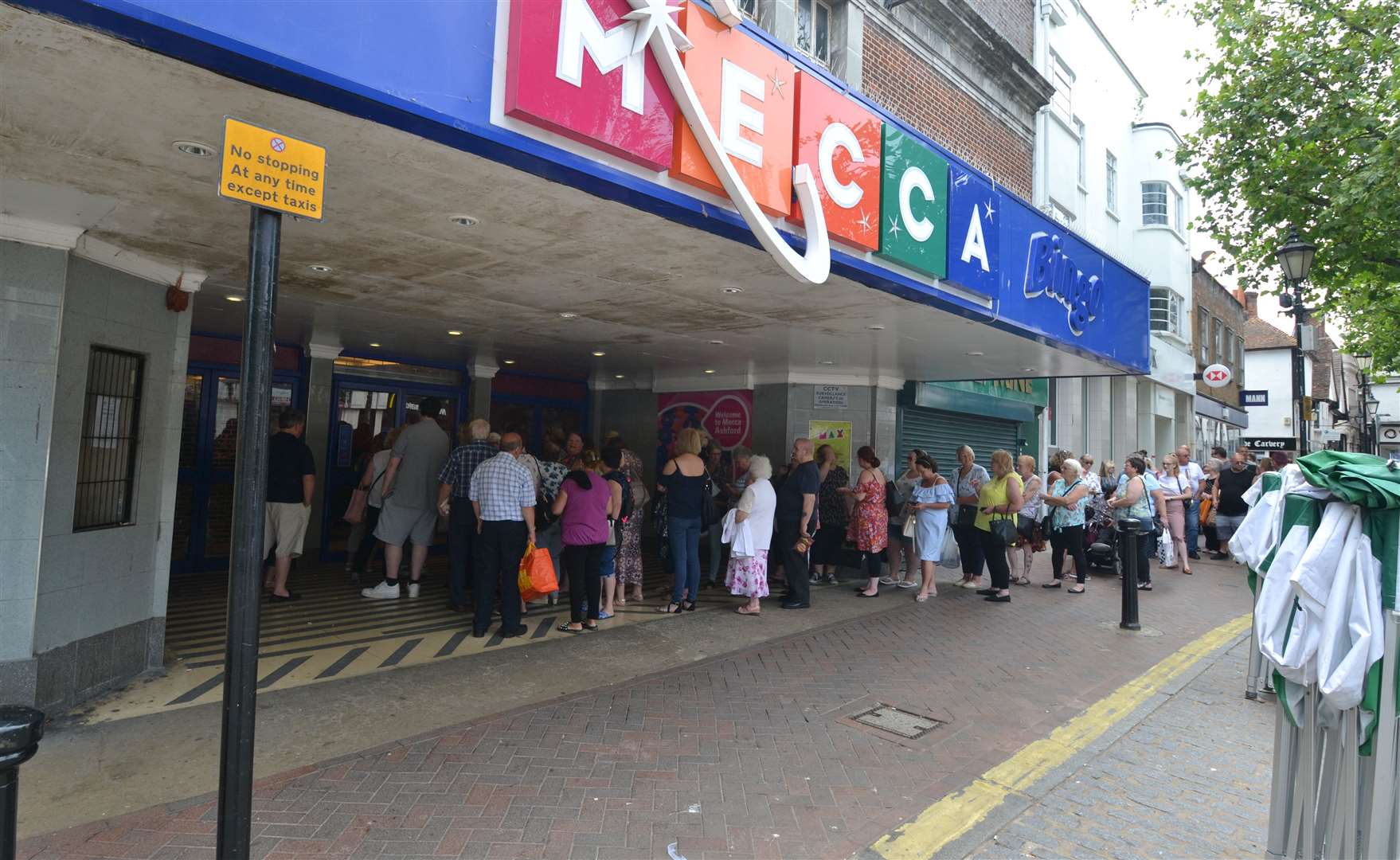 Crowds at Mecca Bingo in July 2018 before the site closed for good. Picture: Steve Salter