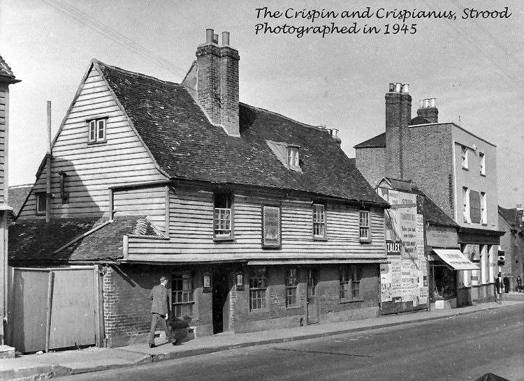 The Crispin and Crispianus in Strood in 1945