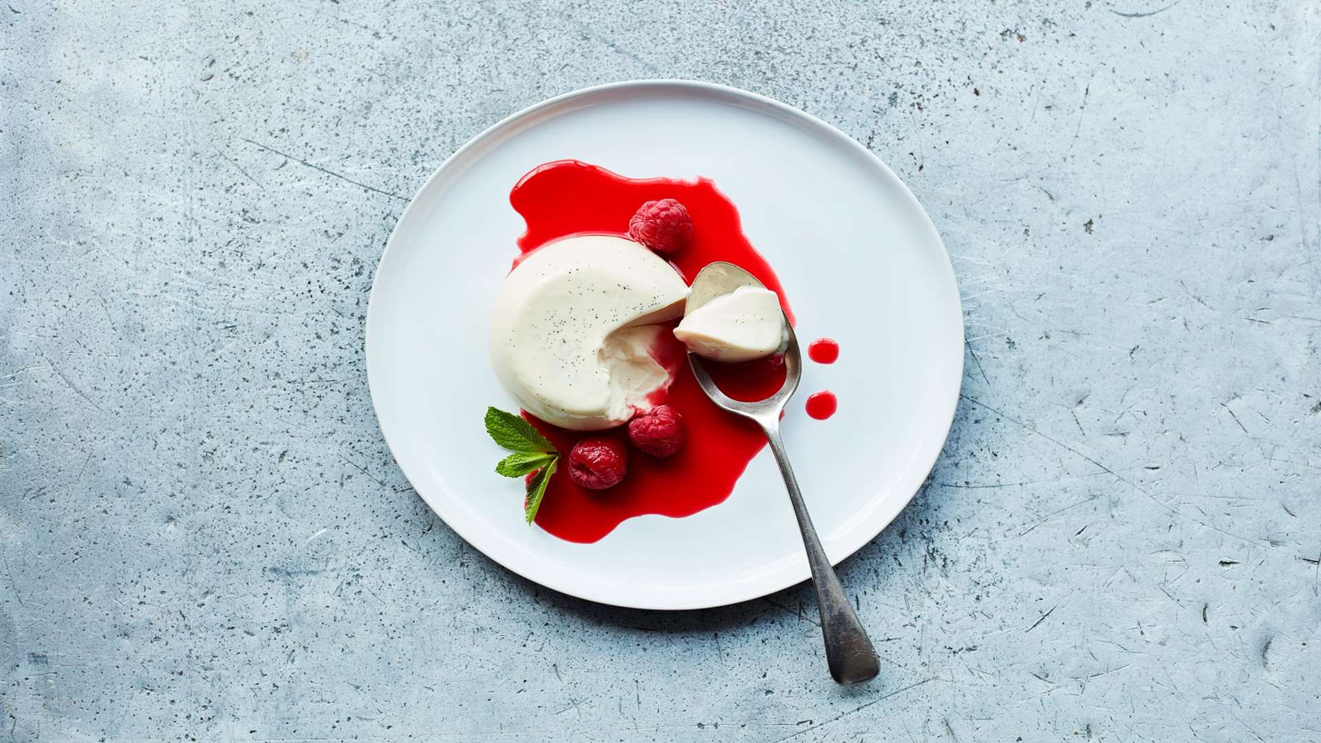 You could treat Mum to Panna Cotta at Carluccio's