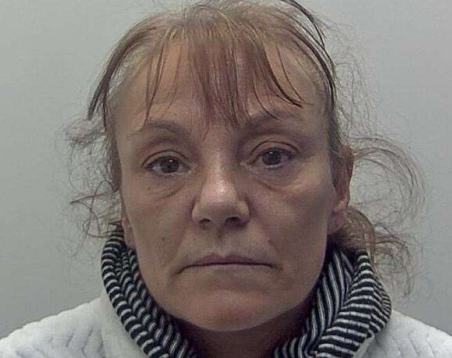 Kelly Duncan, from Whitstable, slashed at ex-boyfriend Steve Woods with what was described as a bread or carving knife