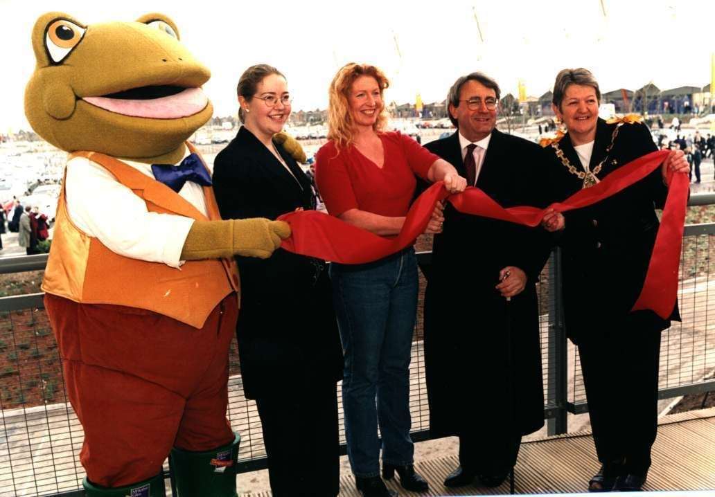 Celebrity gardener Charlie Dimmock at the opening ceremony of the outlet in March 2000