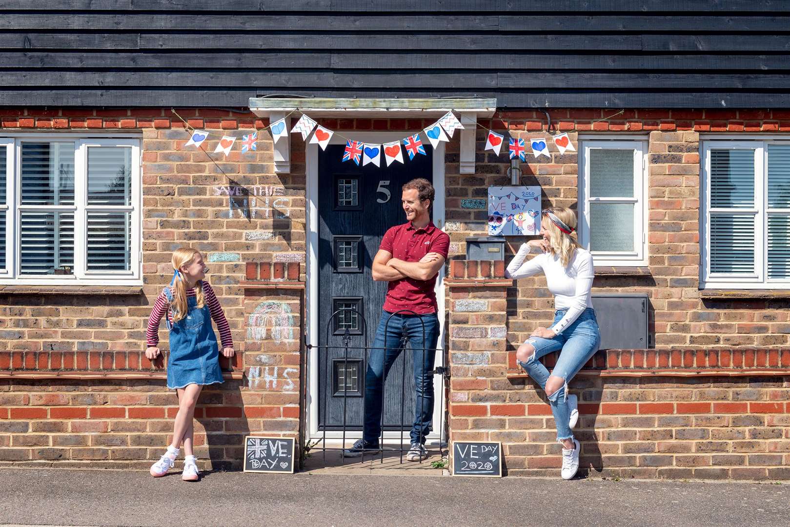David and Jemma Rannard and daughter Eva of Click:Create at Iwade offering VE Day photos on your doorstep