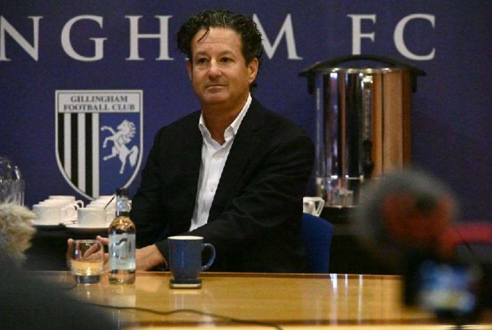 Gillingham owner/chairman Brad Galinson has put Joe Comper at the top of the club’s management structure