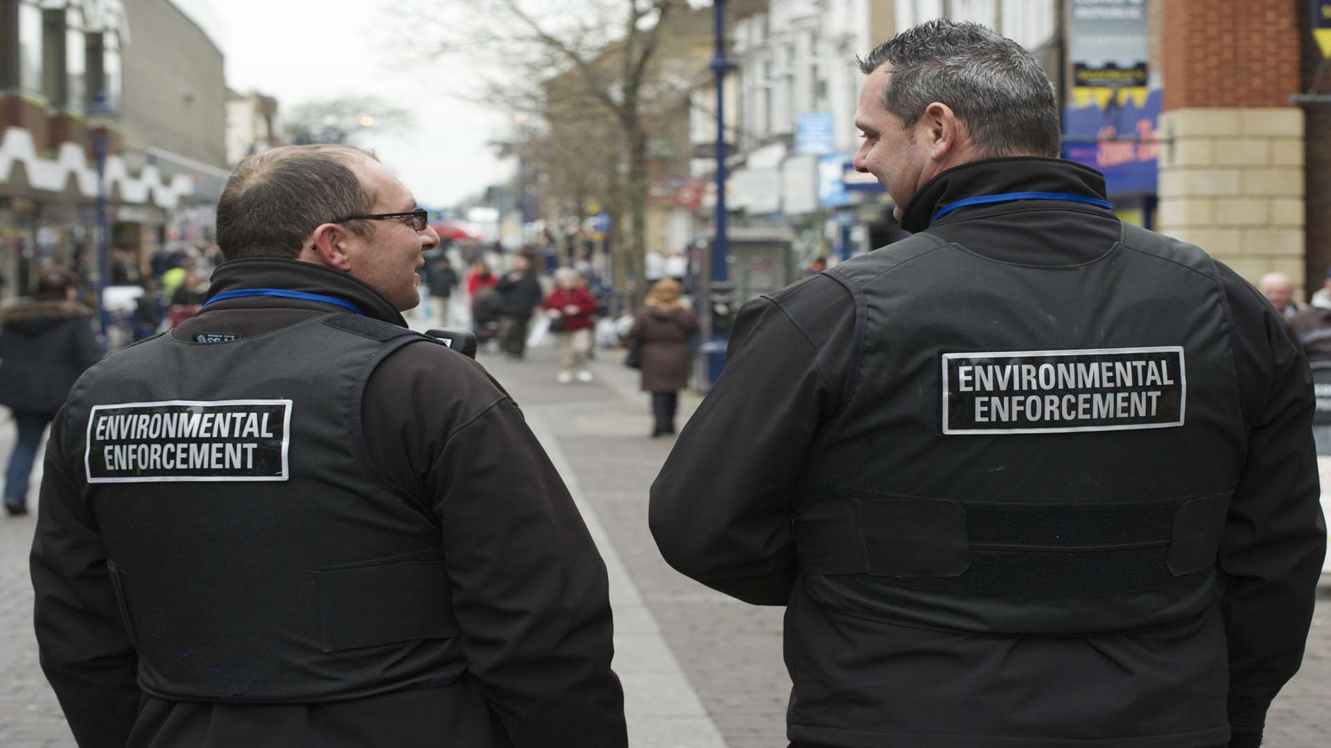 dartford-borough-council-announce-litter-enforcement-officers-will