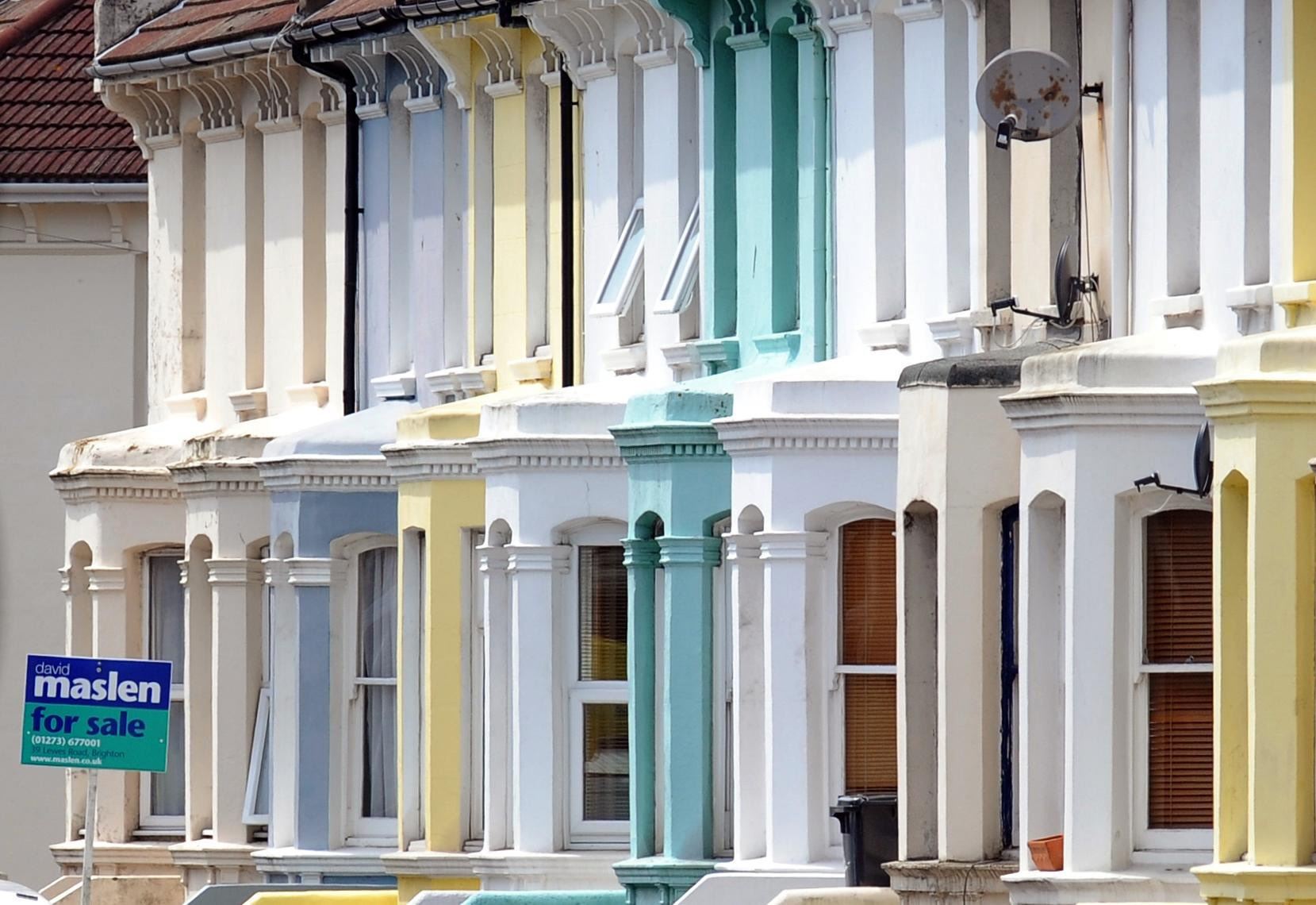 average-uk-house-price-increased-by-27-000-last-year