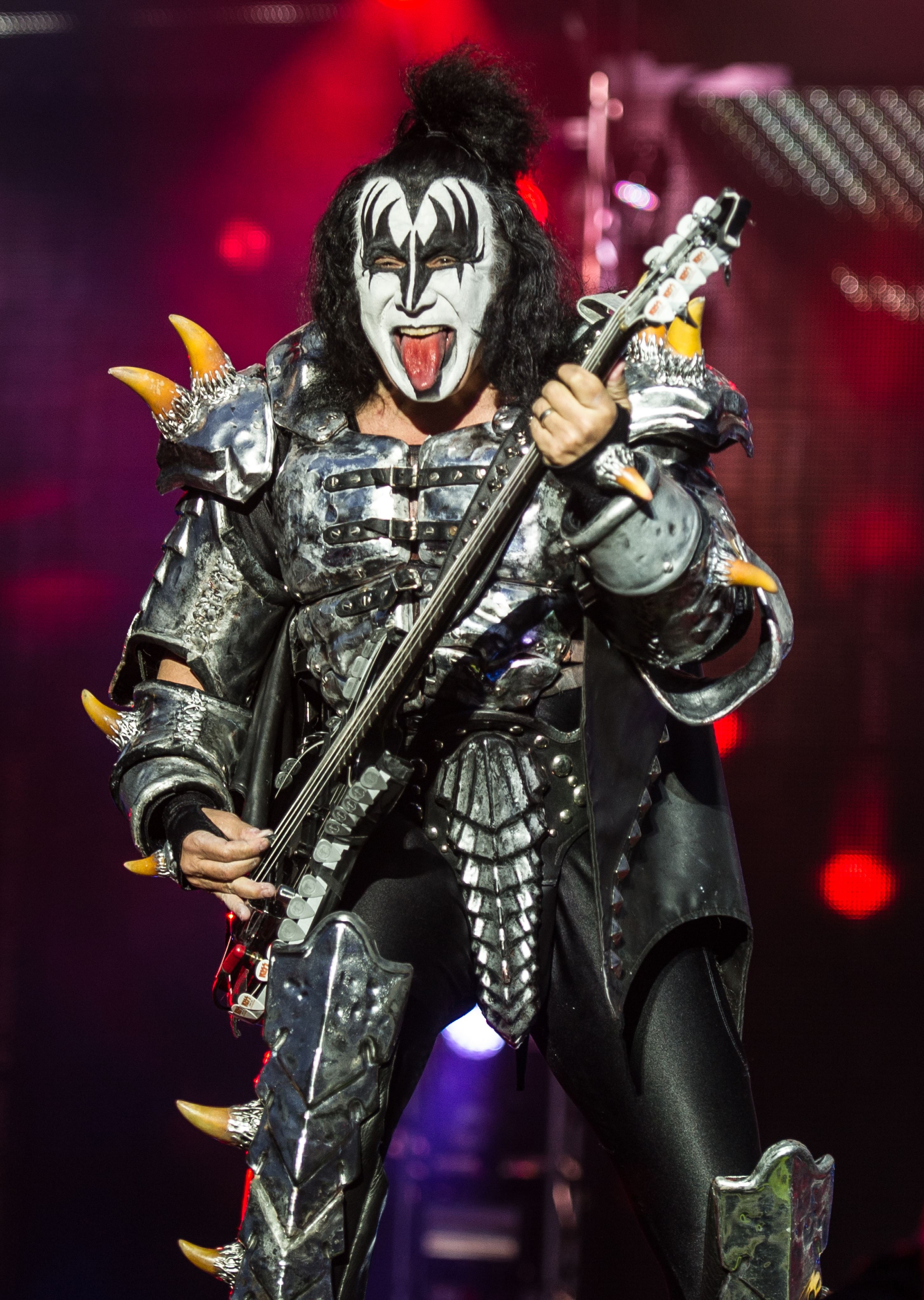 Kiss Star Gene Simmons Calls For Return Of Ni Government