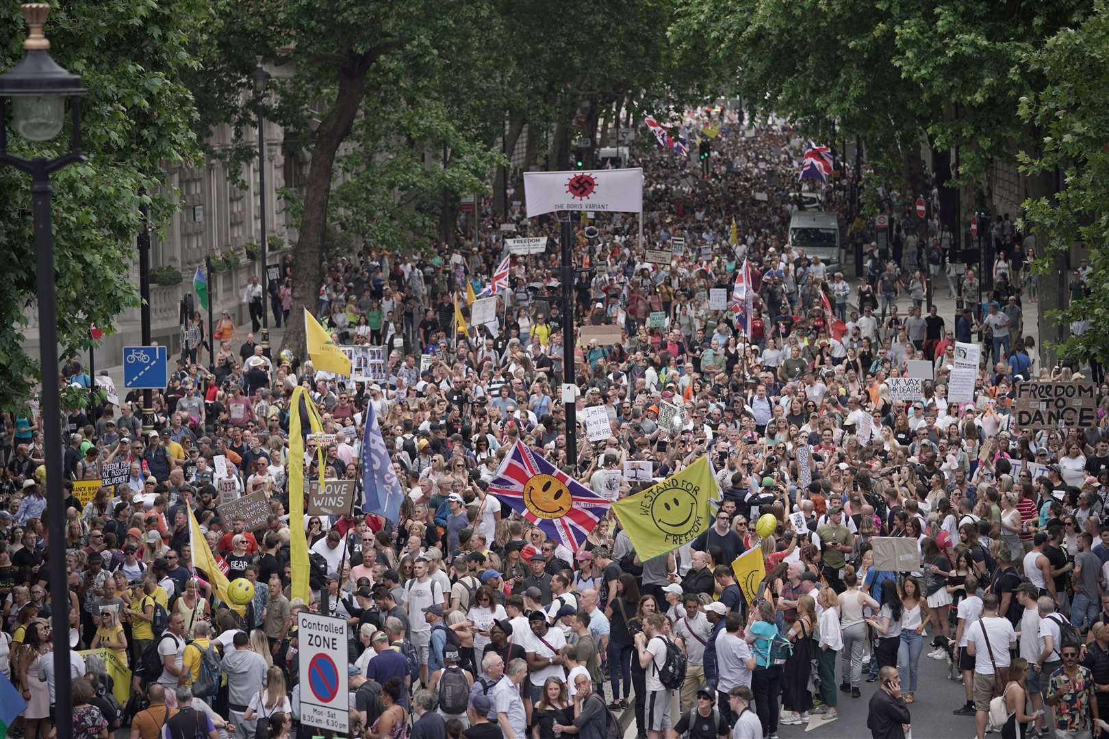 Anti-lockdown protesters on the streets (Aaron Chown/PA)