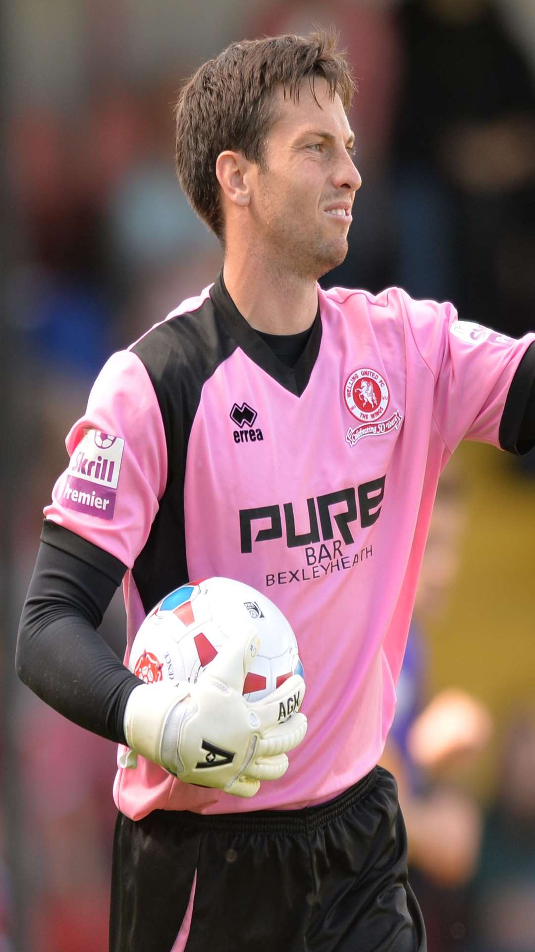 Welling keeper Lee Butcher Picture: Keith Gillard