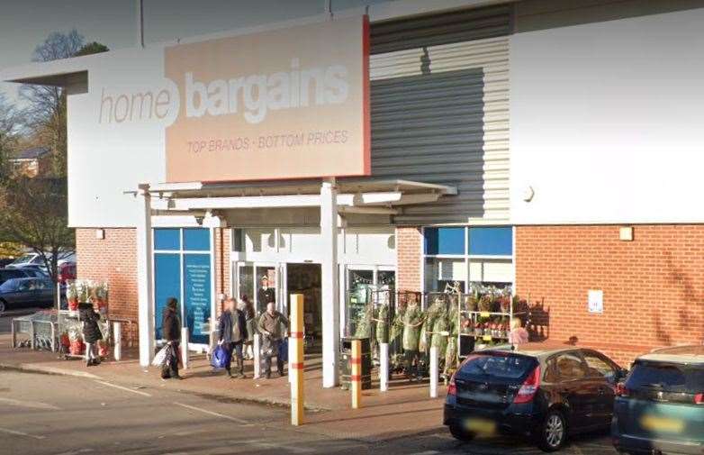 Home Bargains plans to expand into former Argos in London Road