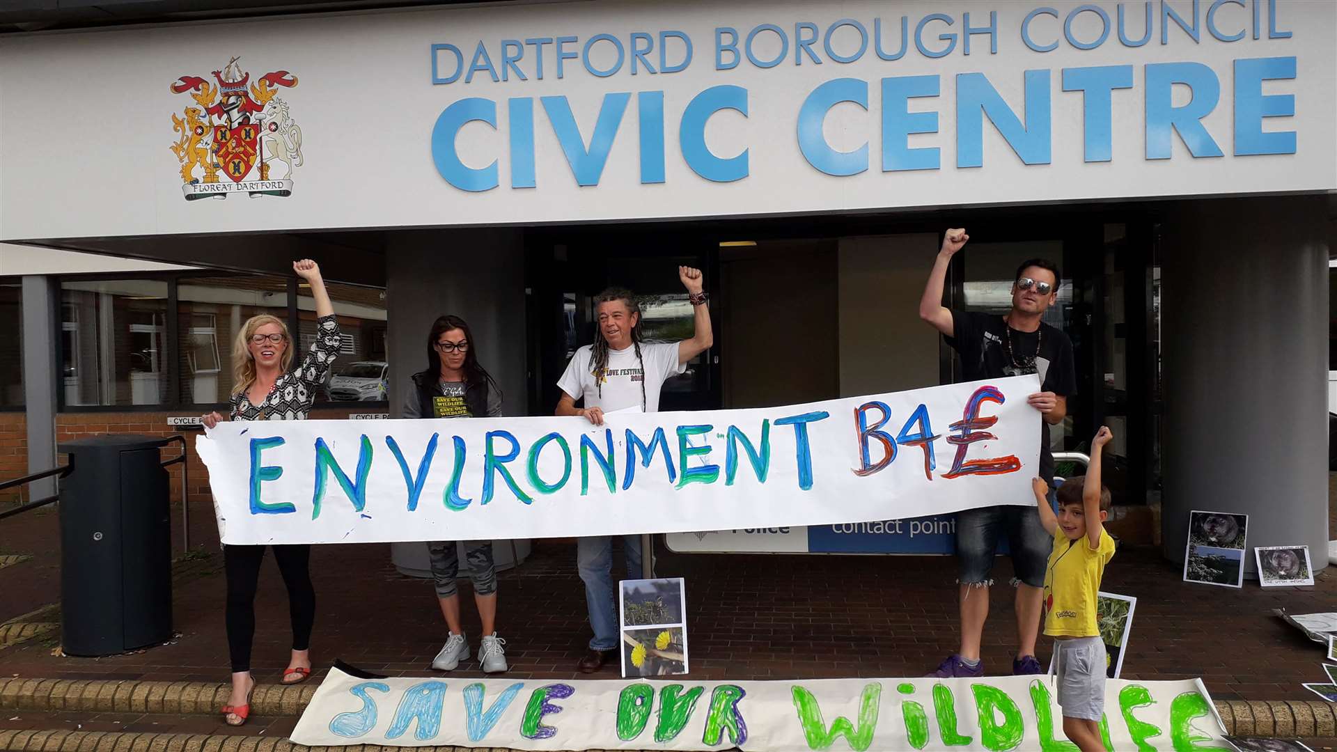 Protestors trying to save Cotton Marshes, near the Dartford Crossing, held banners outside council buildings (15112472)