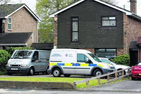 Murder scene, Deanwood Drive, Parkwood, Rainham