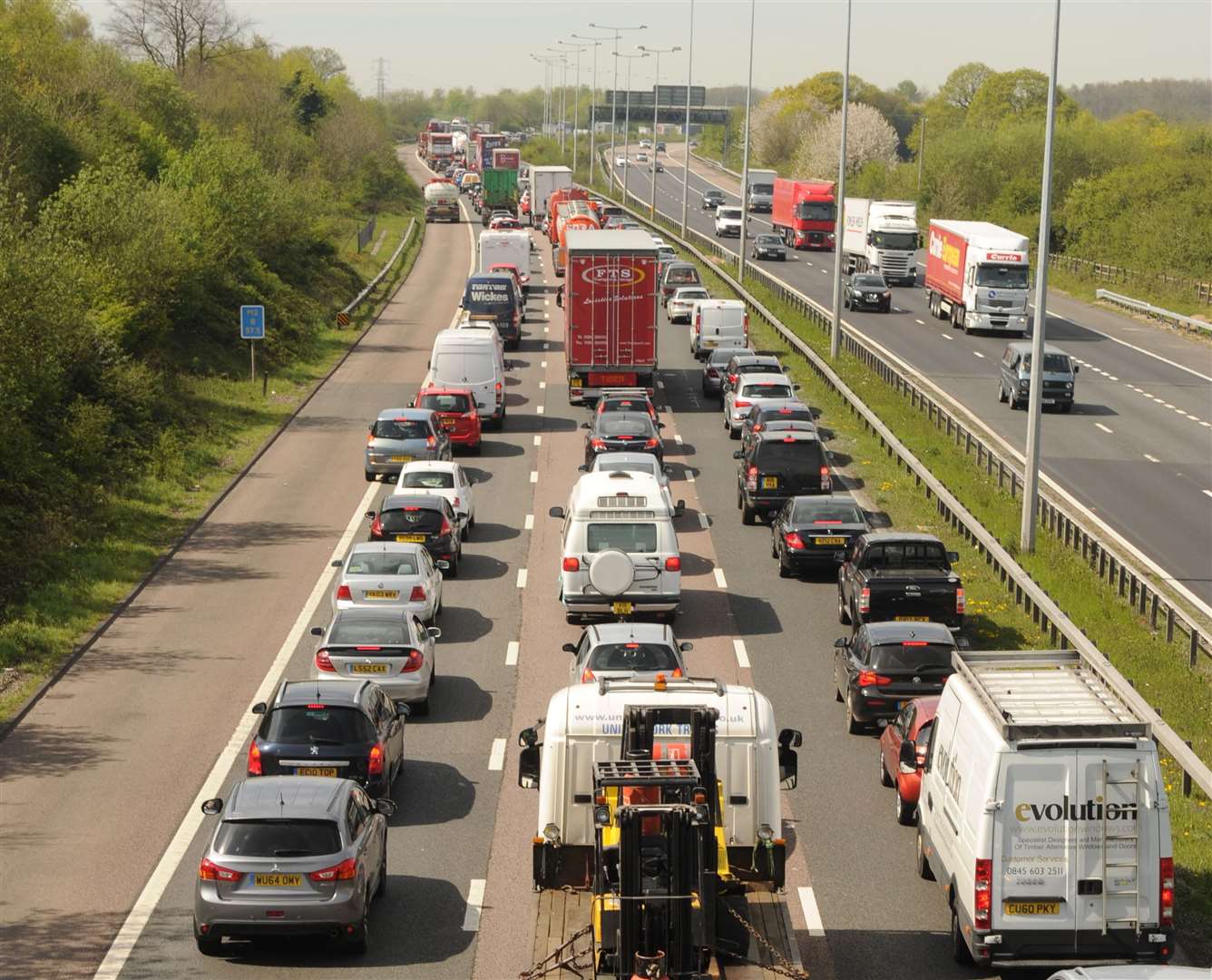 Traffic on the M2