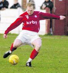 New Ashford striker Ian Pulman