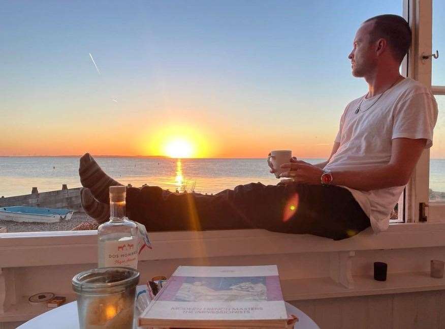 Breaking Bad star Aaron Paul looks out across the Whitstable seafront. Picture: @laurenpaul8/Instagram