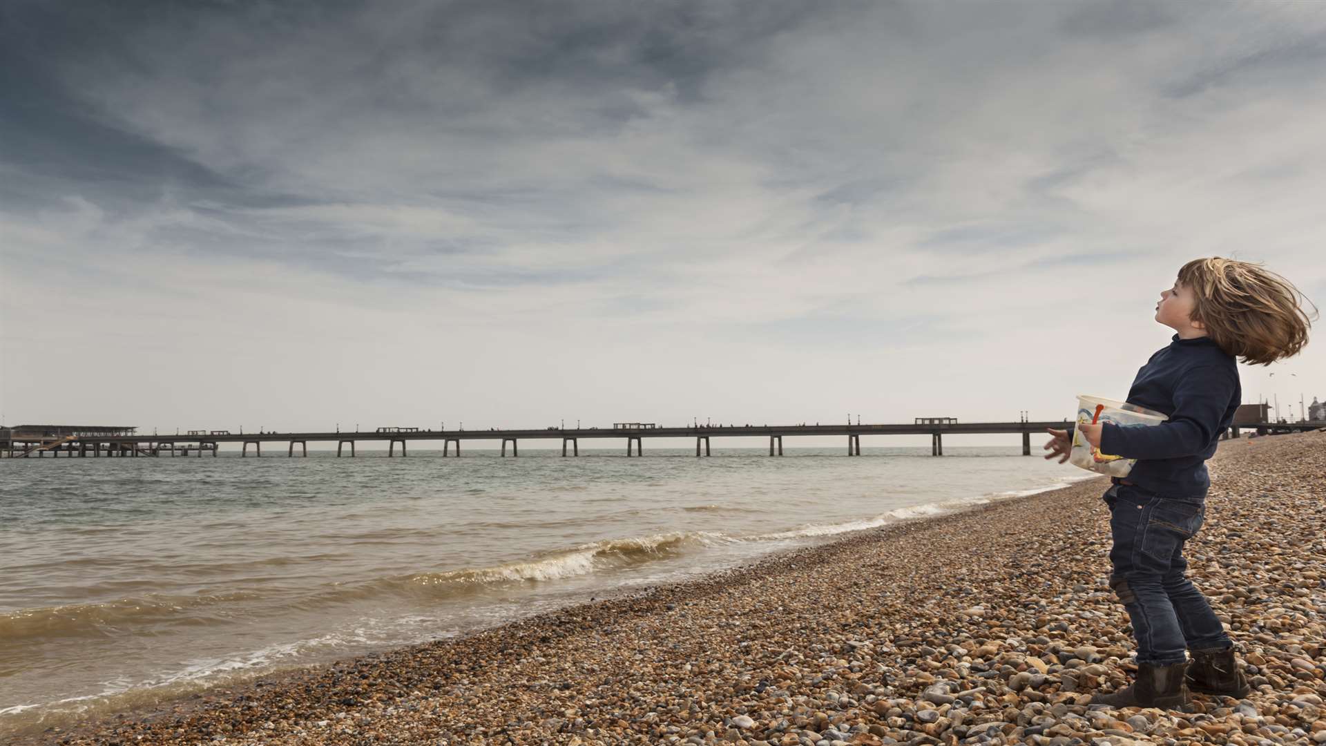 A windy spring day on Deal beach