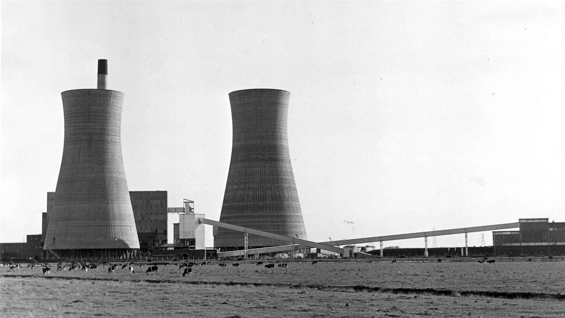 Richborough Power Station, near Sandwich, opened in 1962. Picture undated