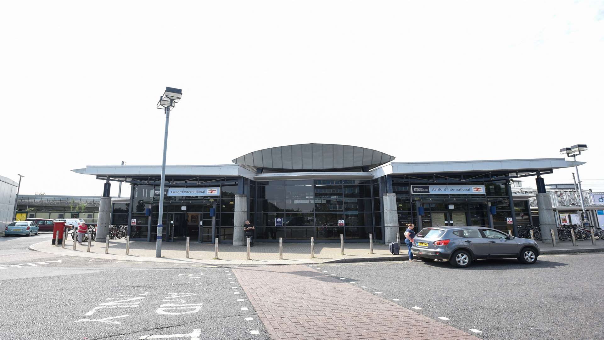 Railway services back to normal at Ashford International Station