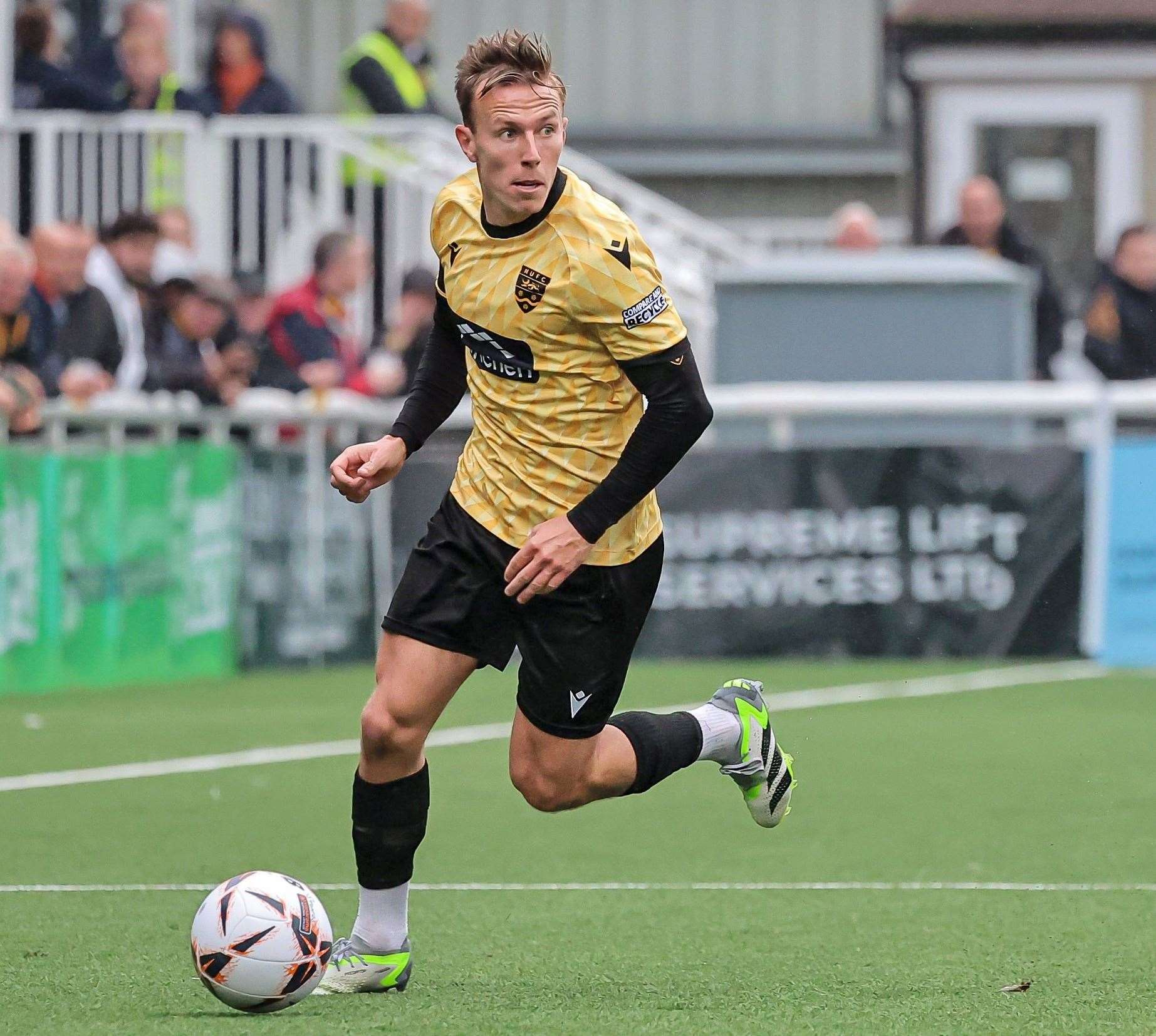 Maidstone United skipper Sam Corne assesses his options. Picture: Helen Cooper