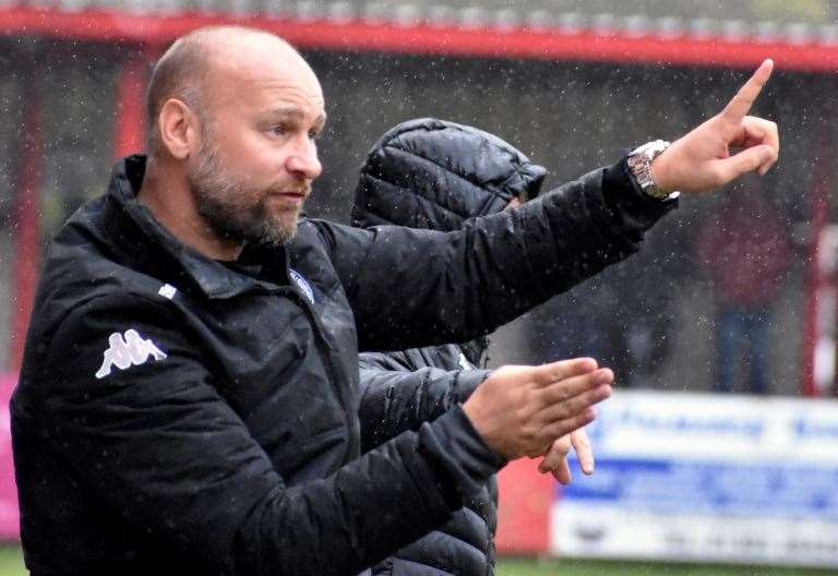 FA Trophy Fourth Round draw: Hythe Town or Whitehawk v Chorley, Welling ...