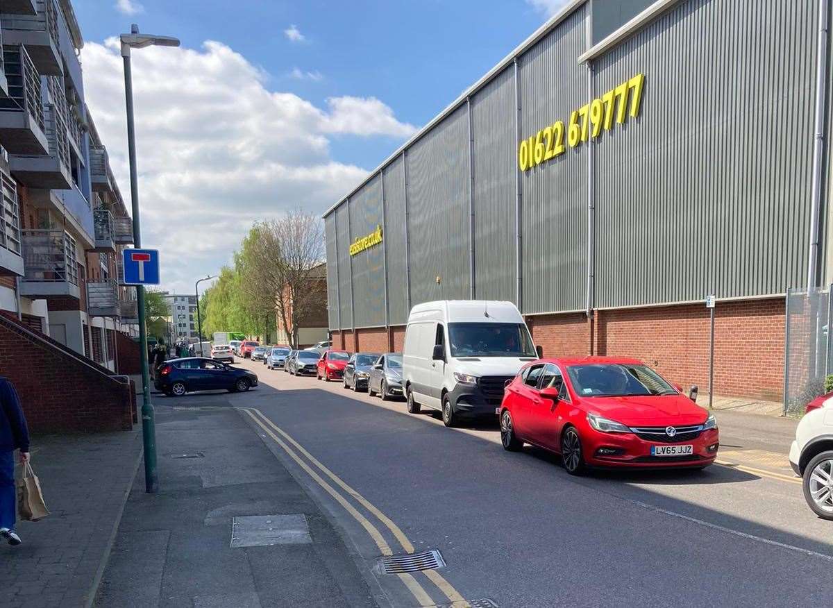 Traffic was gridlocked on Saturday, with drivers attempting to get out via Hart Street and Barker Road. Picture: Ian Allen