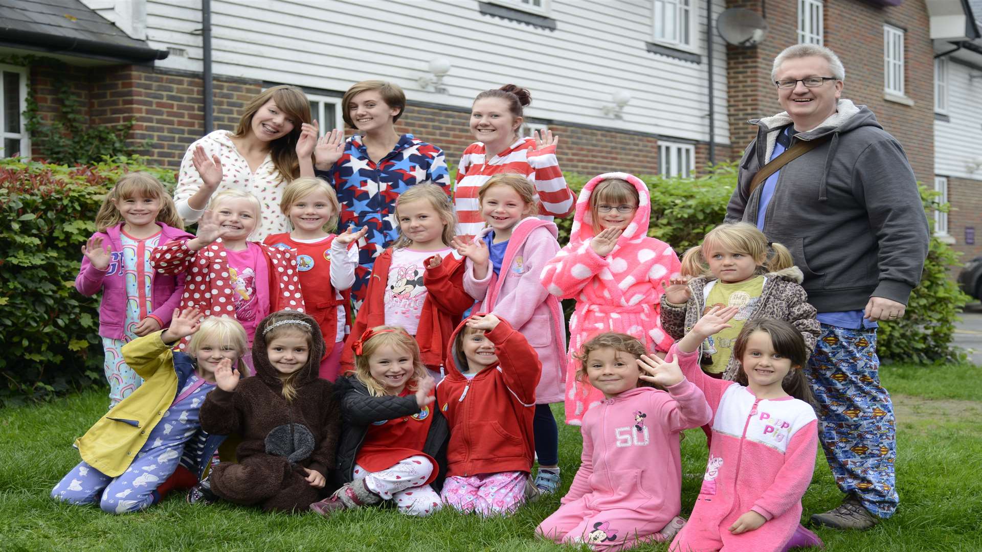 The 1st Boxley Brownies completed the walk in 2013