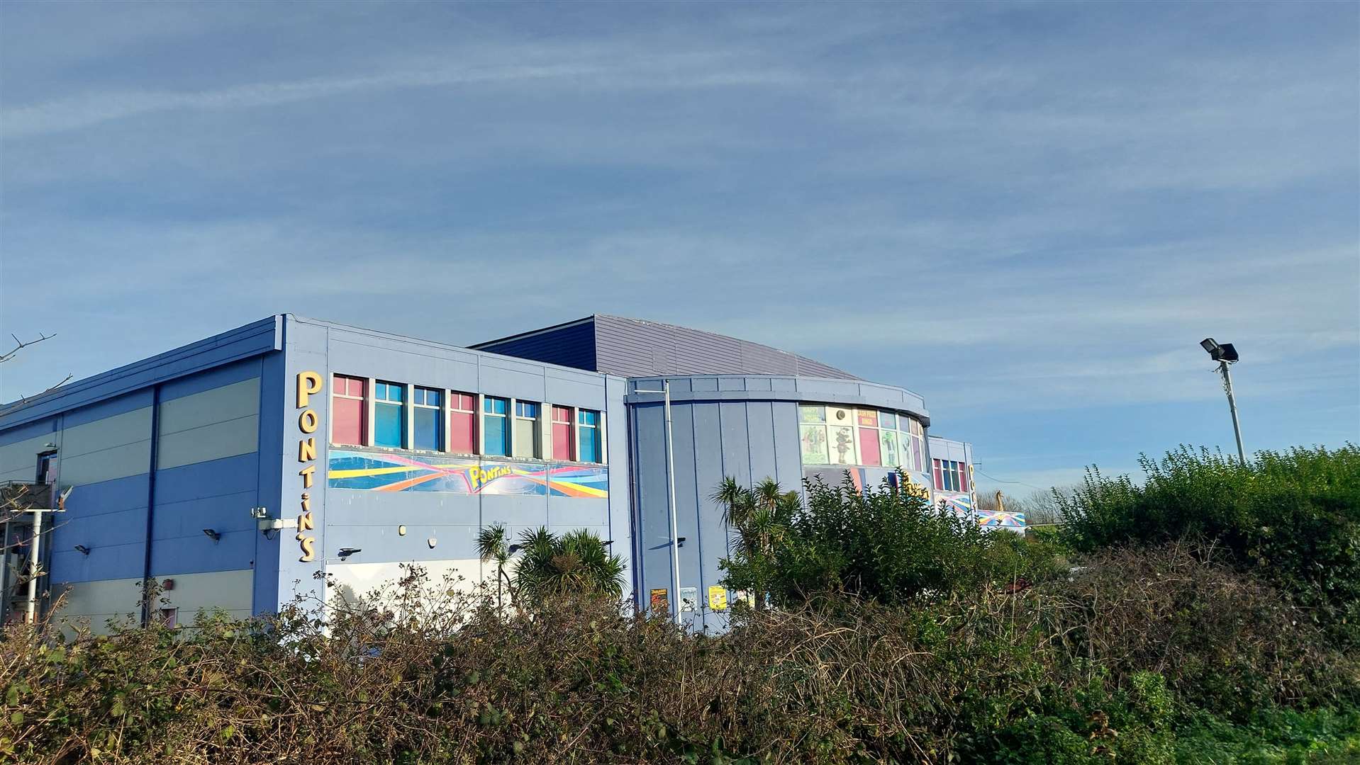 The Pontins holiday park in Camber Sands has been left “abandoned”