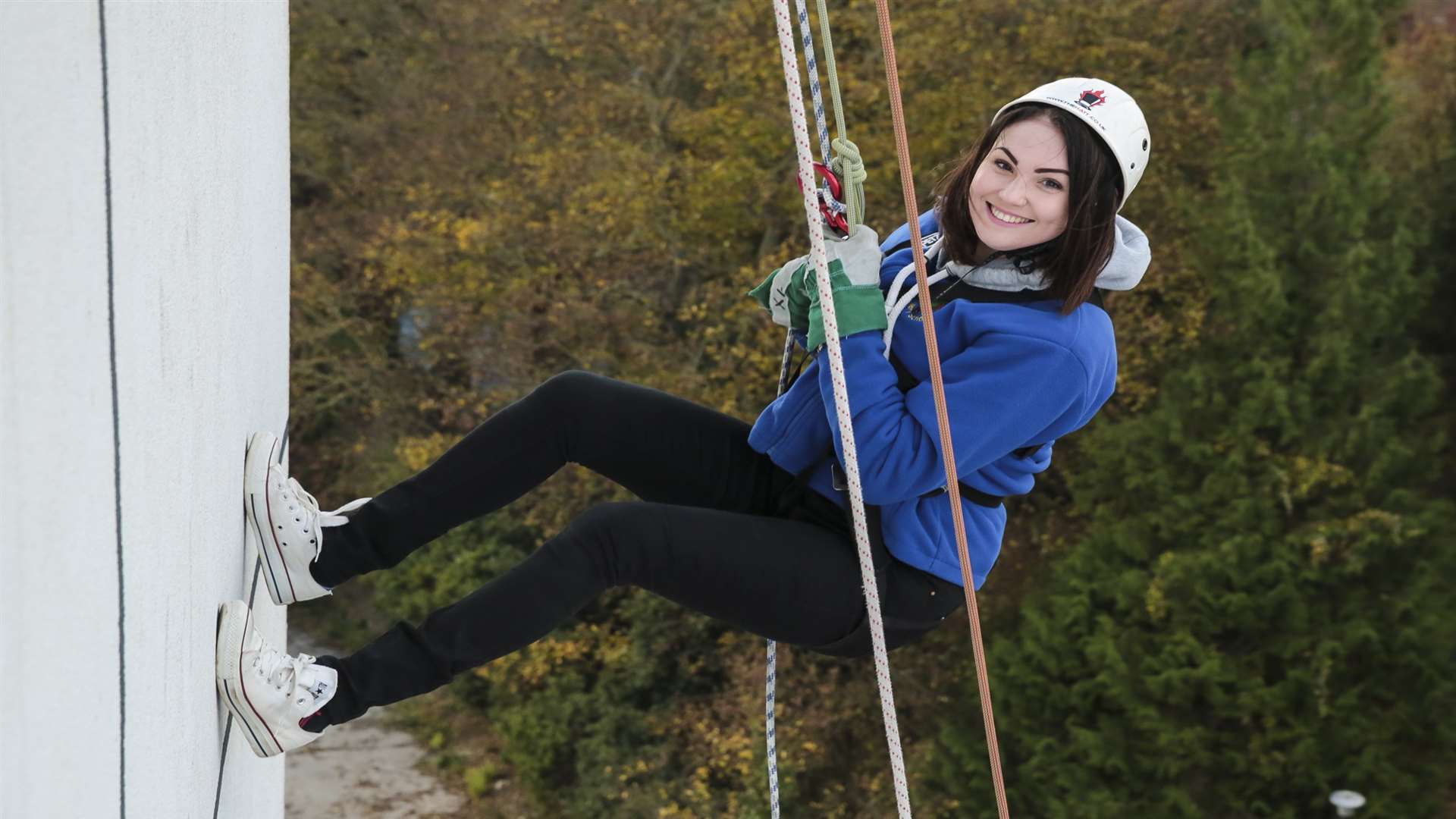 Jessica Dent from Chatham supported Guide Dogs Medway at the KM Abseil Charity Challenge at Thomas Place, Maidstone. The event attracted 90 participants raised more than £9,000 for 22 good causes.