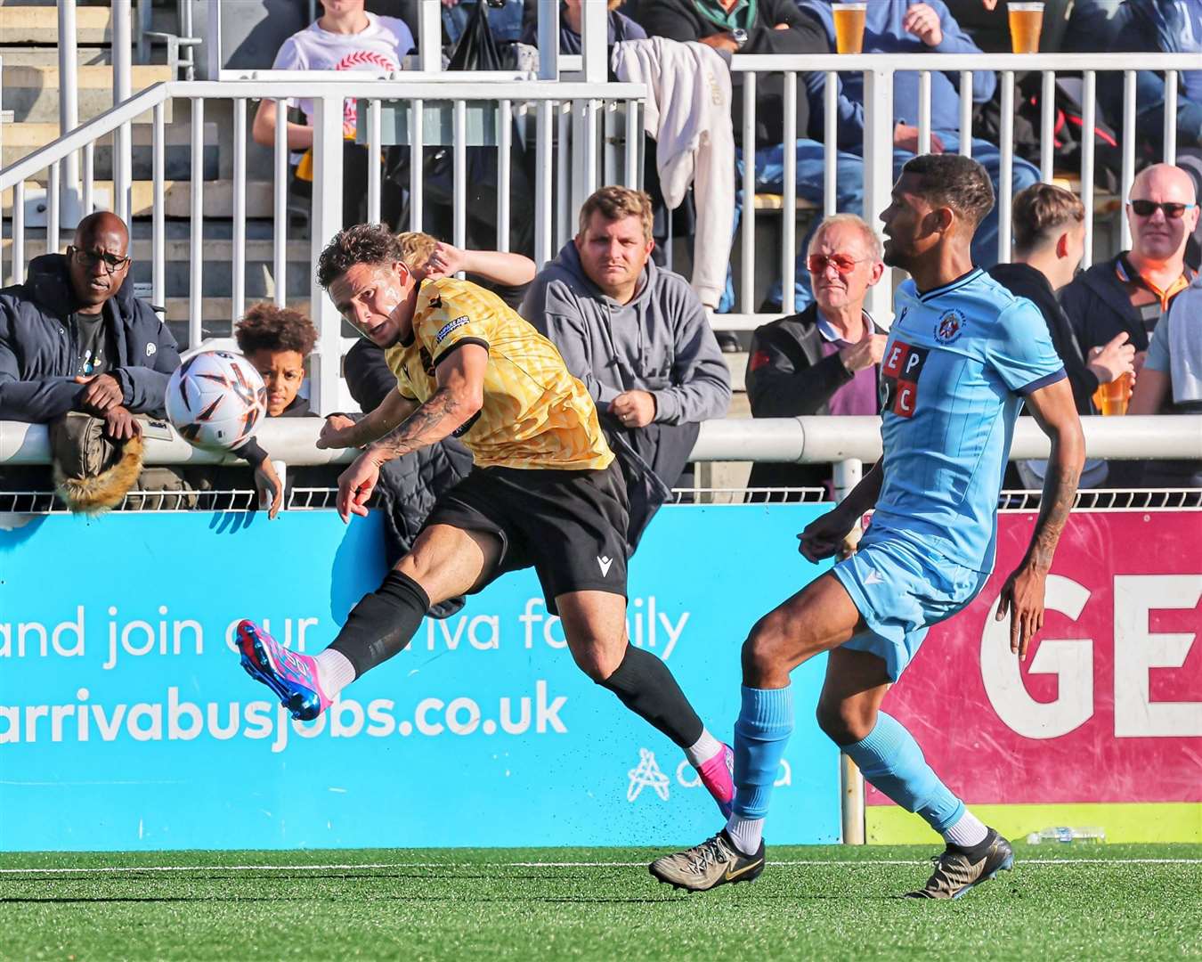 Charlie Seaman plays in a cross from the right. Picture: Helen Cooper