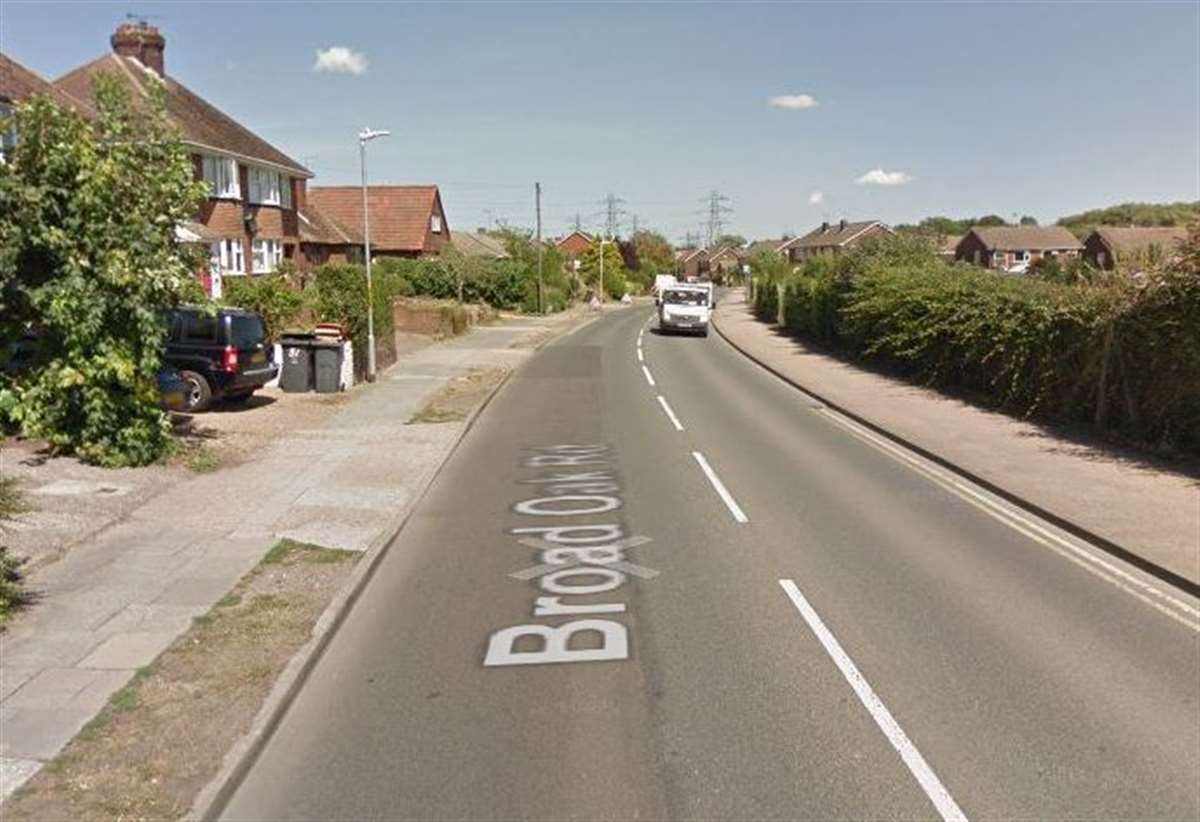 Burst water main in Broad Oak Road Canterbury causes closure