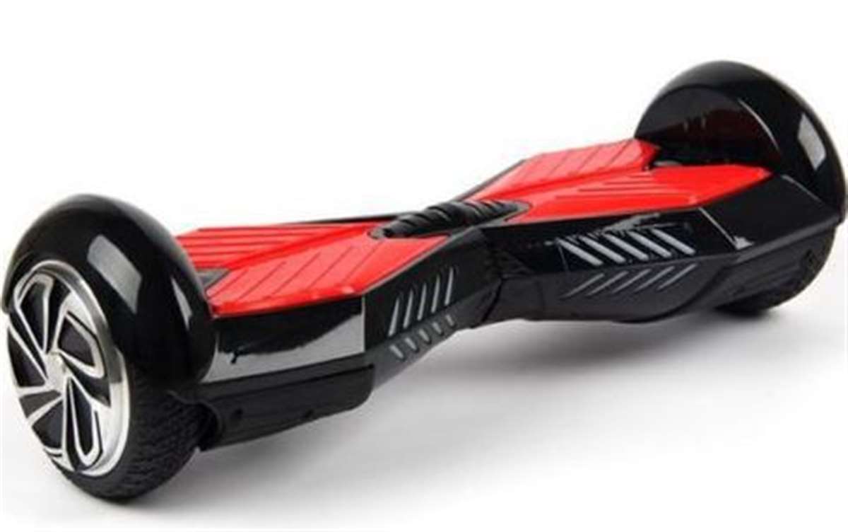 Hoverboard explodes while charging causing 25 000 damage to