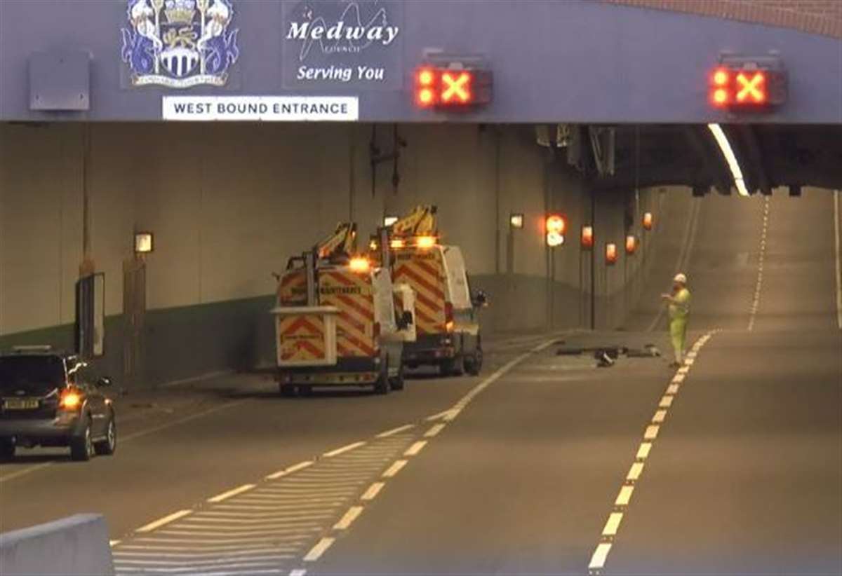 Debris and fallen fixtures in Medway Tunnel