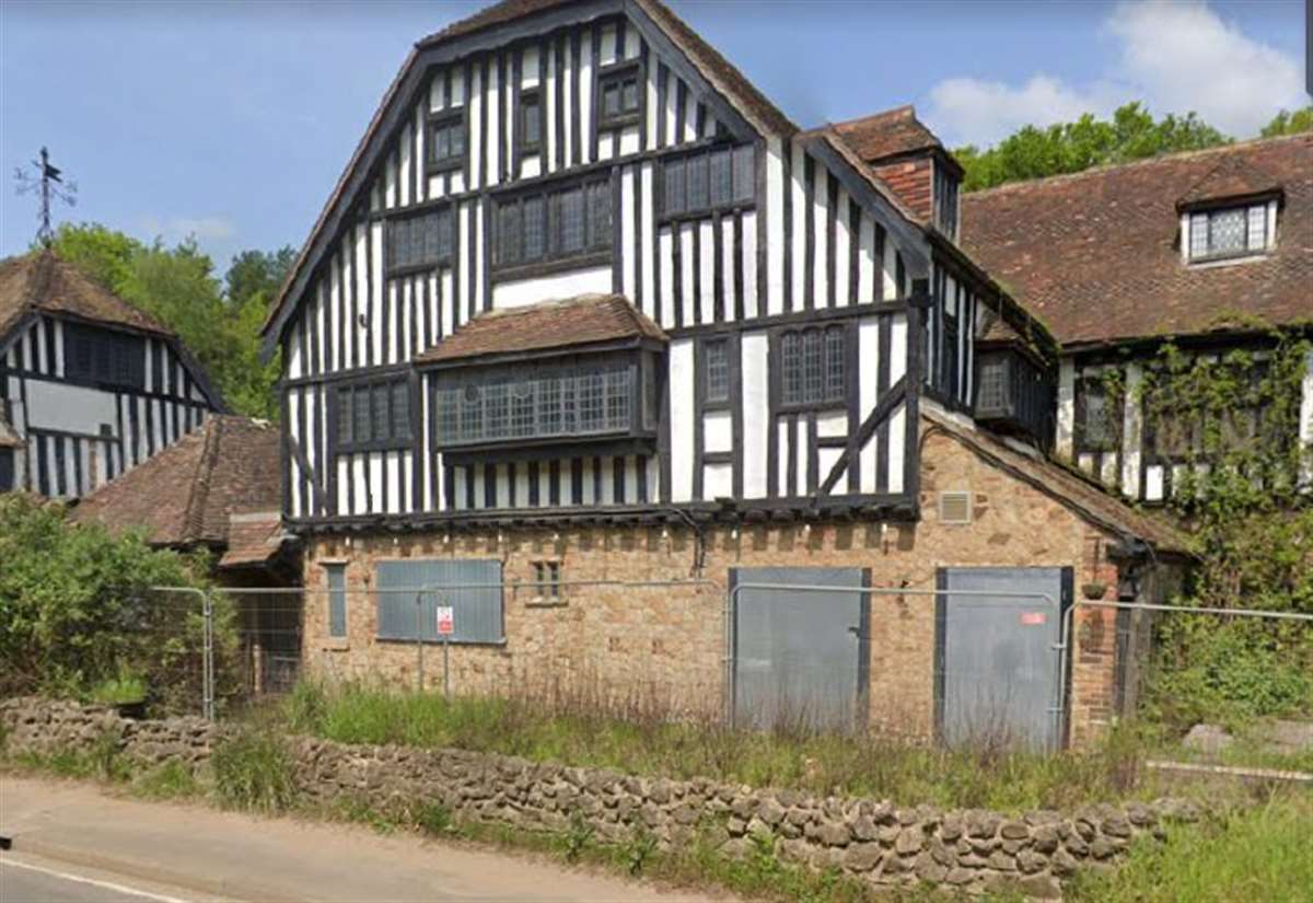 Plans to turn The Grasshopper Inn in Westerham into a 64 bedroom