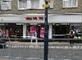 Mobile phones grabbed in ram-raid