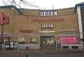 Cinema with failing air con offers refunds 