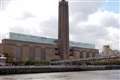 Man dies after falling from Tate Modern gallery