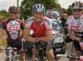 Cyclists stop off in London-Paris challenge