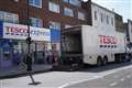 Tesco offers £1,000 bonus to new HGV drivers amid UK worker shortages