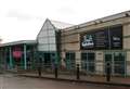 Demolition of leisure centre delayed