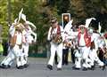 Thousands flock to folk festival