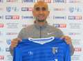 Experienced defender signs on at Priestfield