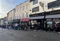 People line street for 225-year-old jewellers' closing sale
