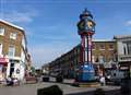 Man stabbed in High Street