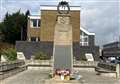 Town begins laying floral tributes to Queen 