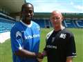 Gills complete striker signing