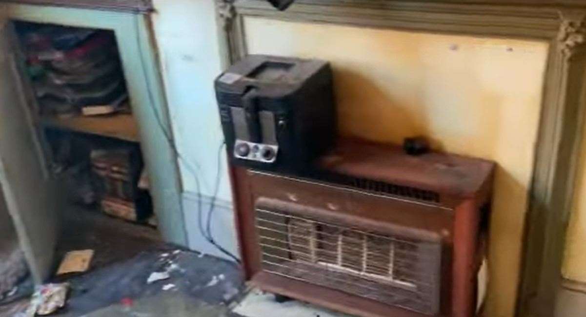 A heater with an unidentified electric appliance on top. Picture: Clive Emson / YouTube