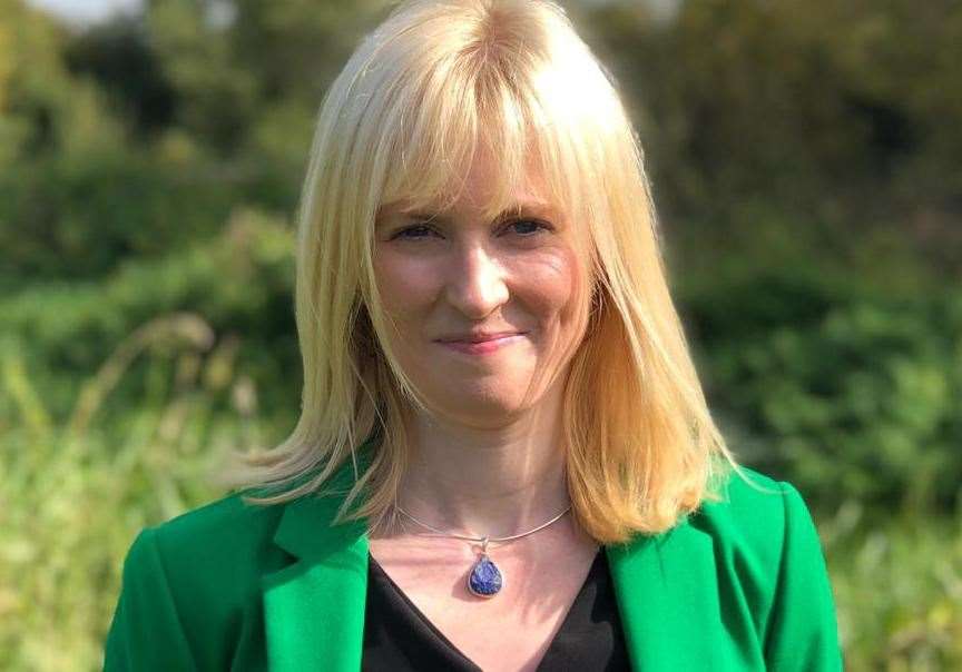 Cross-party MPS and public come out in support of Canterbury MP Rosie Duffield as she quits Labour party