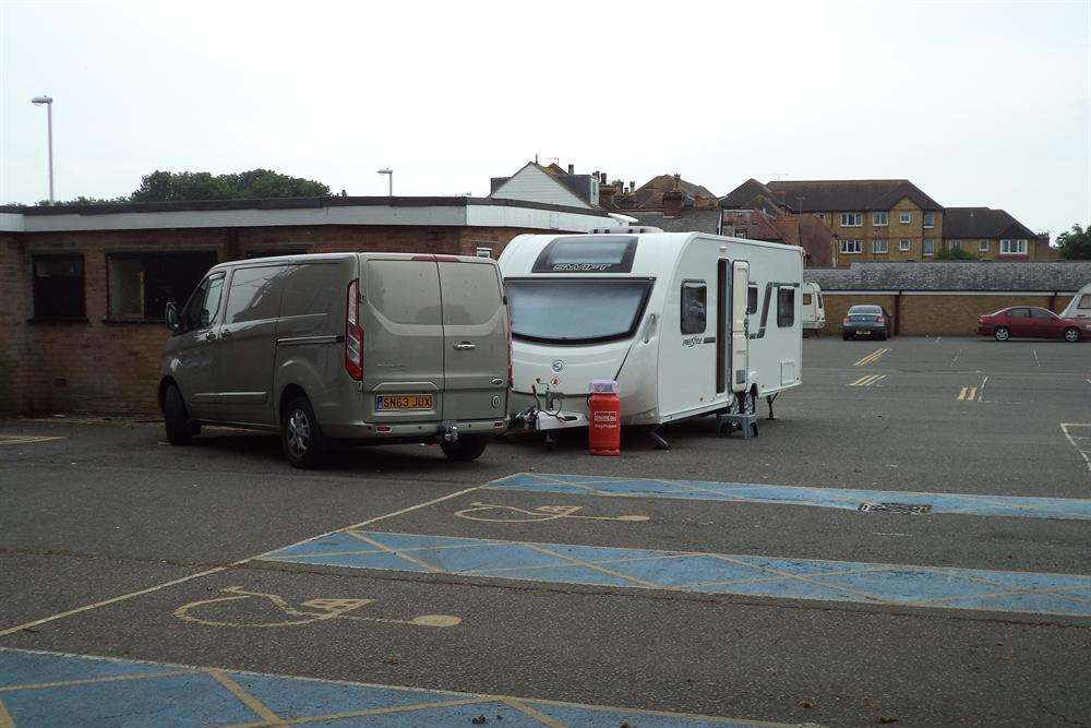 The travellers arrived at 7pm on Sunday