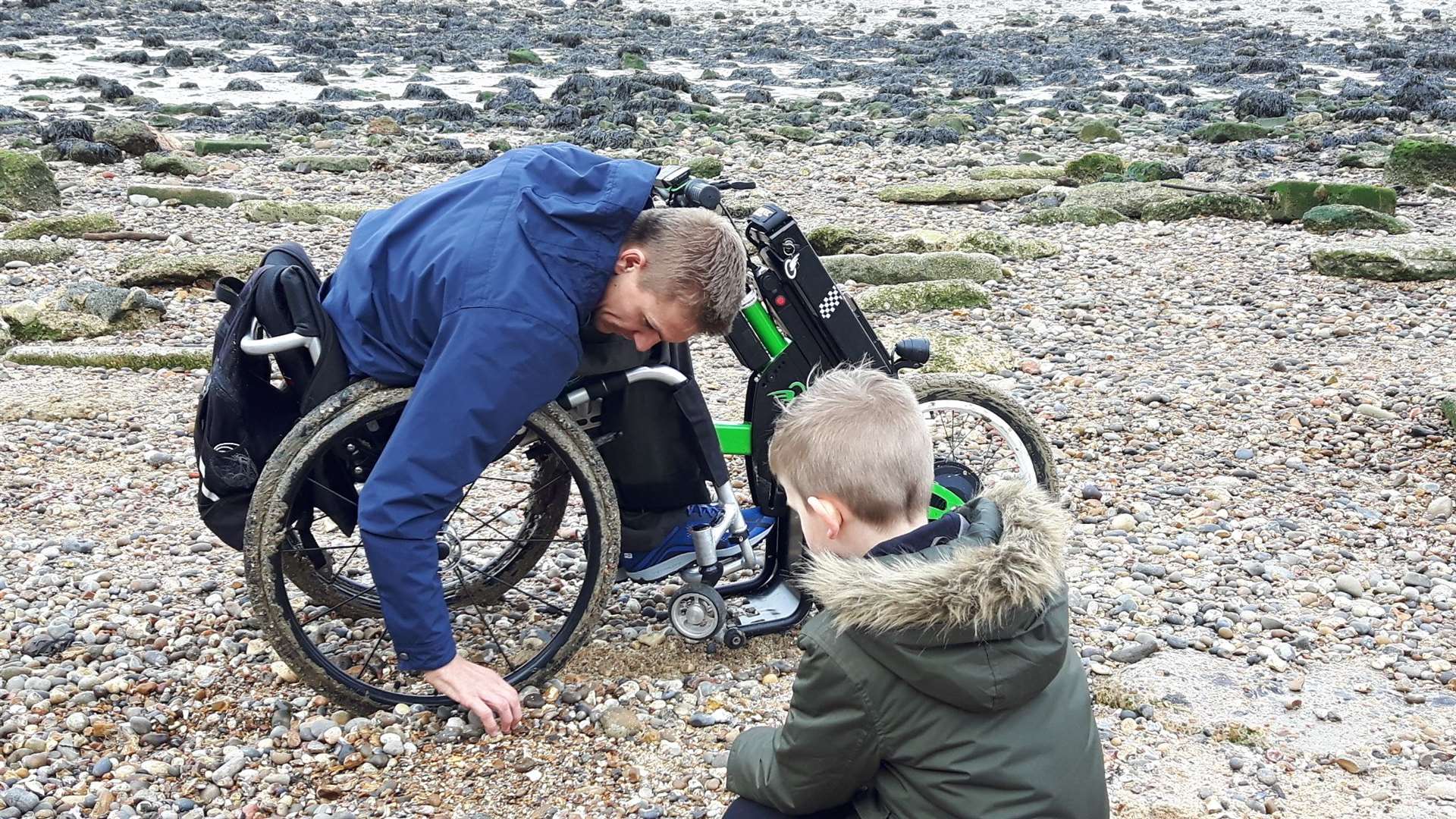 TV presenter Steve Brown goes hunting for fossils on the beach at Minster, Sheppey for the BBC One programme Blue Planet UK (7820228)